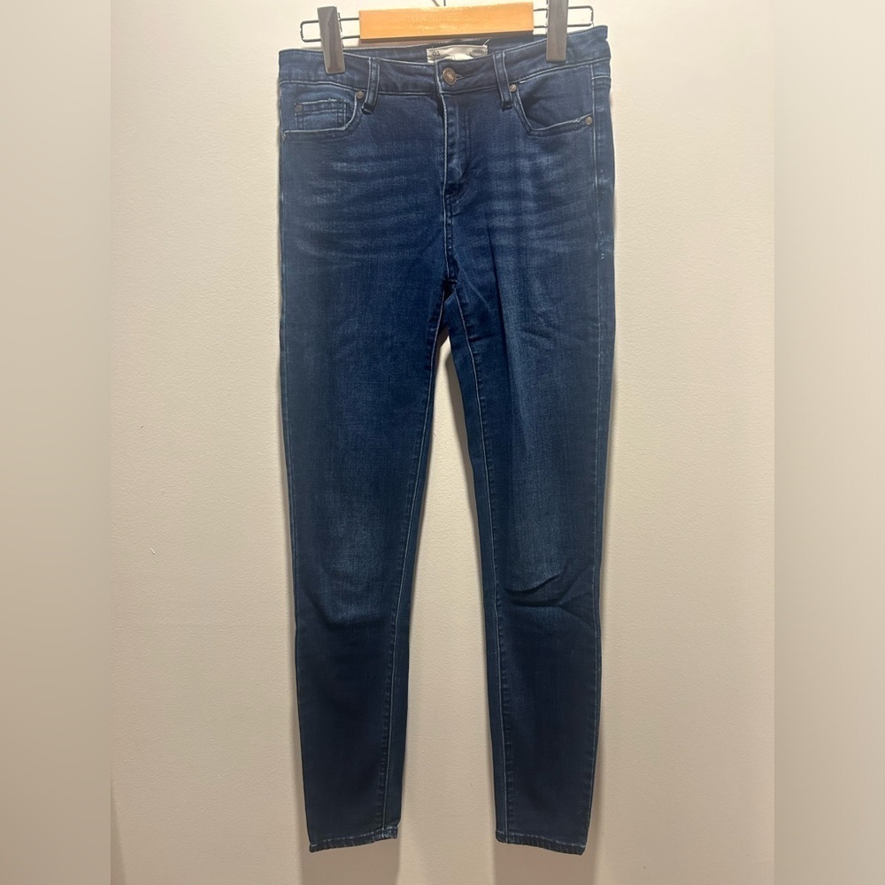 EIGHTY TWO by ARDENE size 3 jeggings, high rise, skinny leg